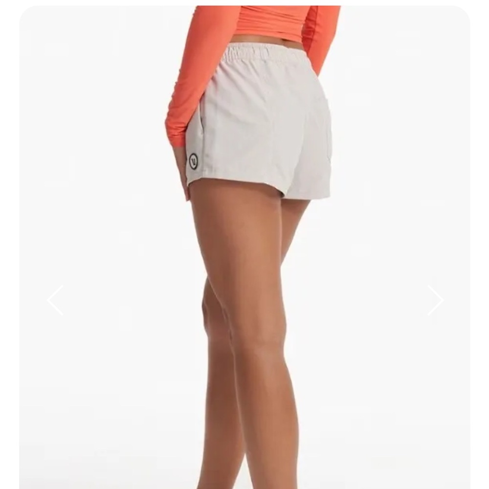 Vuori sunwashed Short in the color suede size M NWT - Picture 2 of 6